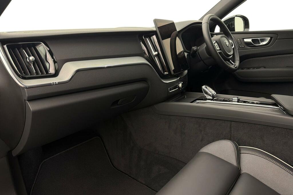 Volvo XC60 2.0 T6 350 Phev Plus Black Ed Awd Geartronic SL26NVP Black #2