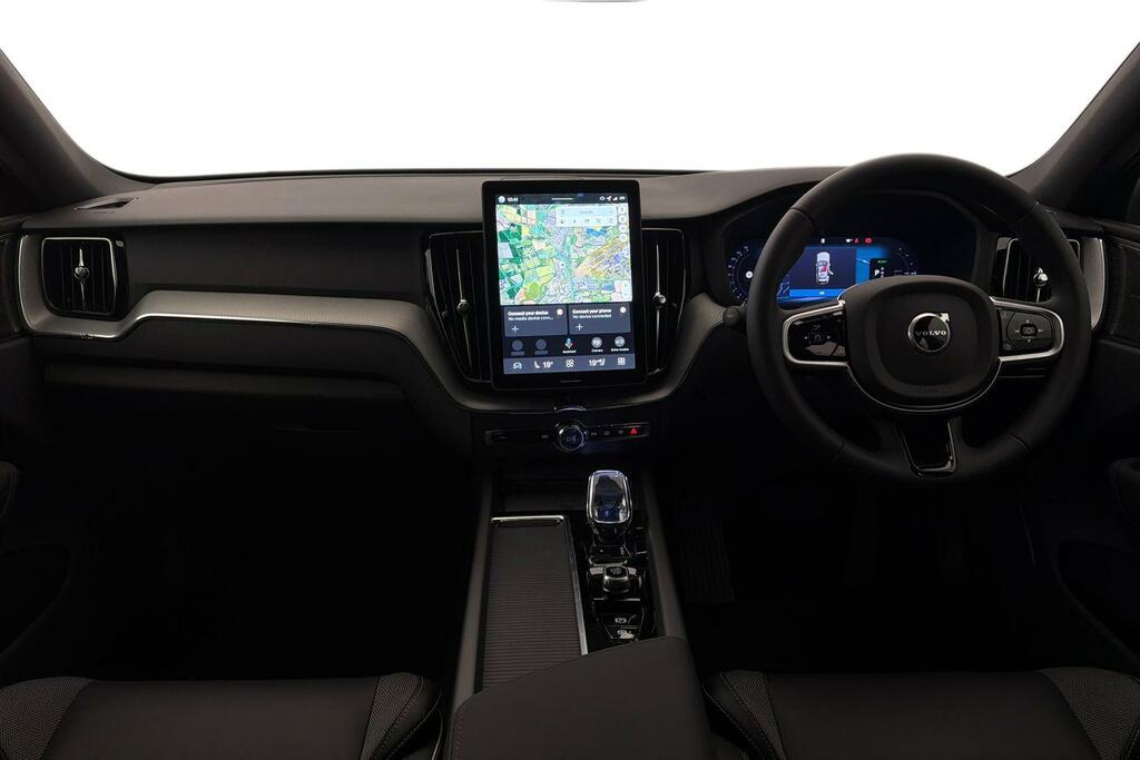 Volvo XC60 Black Edition Plus, T6 Awd Plug-in Hybrid, Electri SM26HRJ Black #6