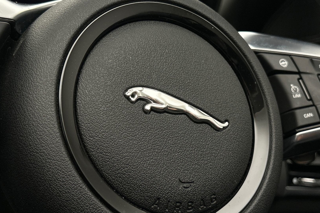 Jaguar F-Type 5.0 V8 R Dynamic Black Coupe Awd Red #36