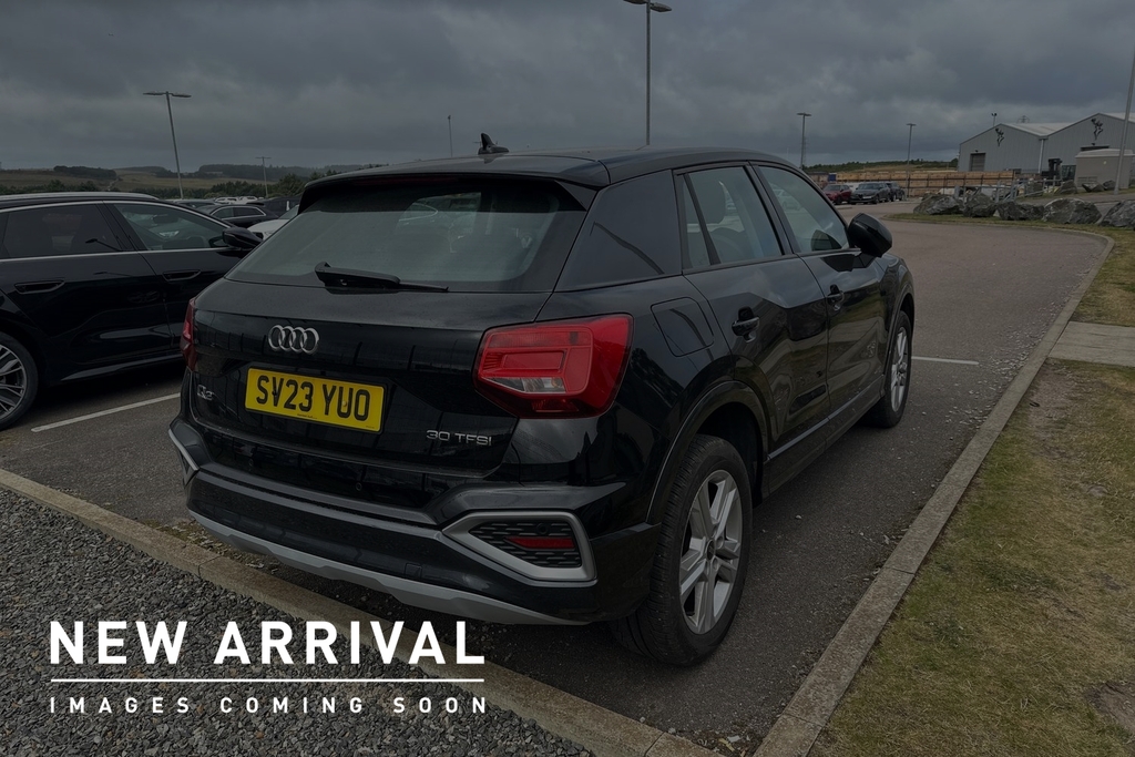 Audi Q2 Sport 30 Tfsi 110 Ps 6-Speed Black #3