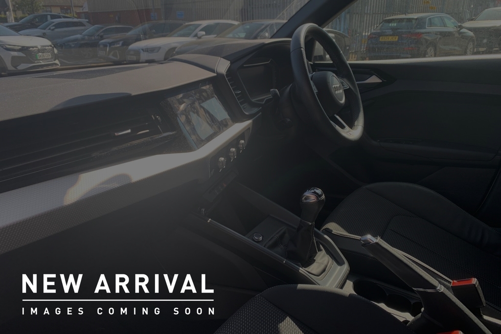 Audi A1 35 Tfsi Black Edition S Tronic Silver #2