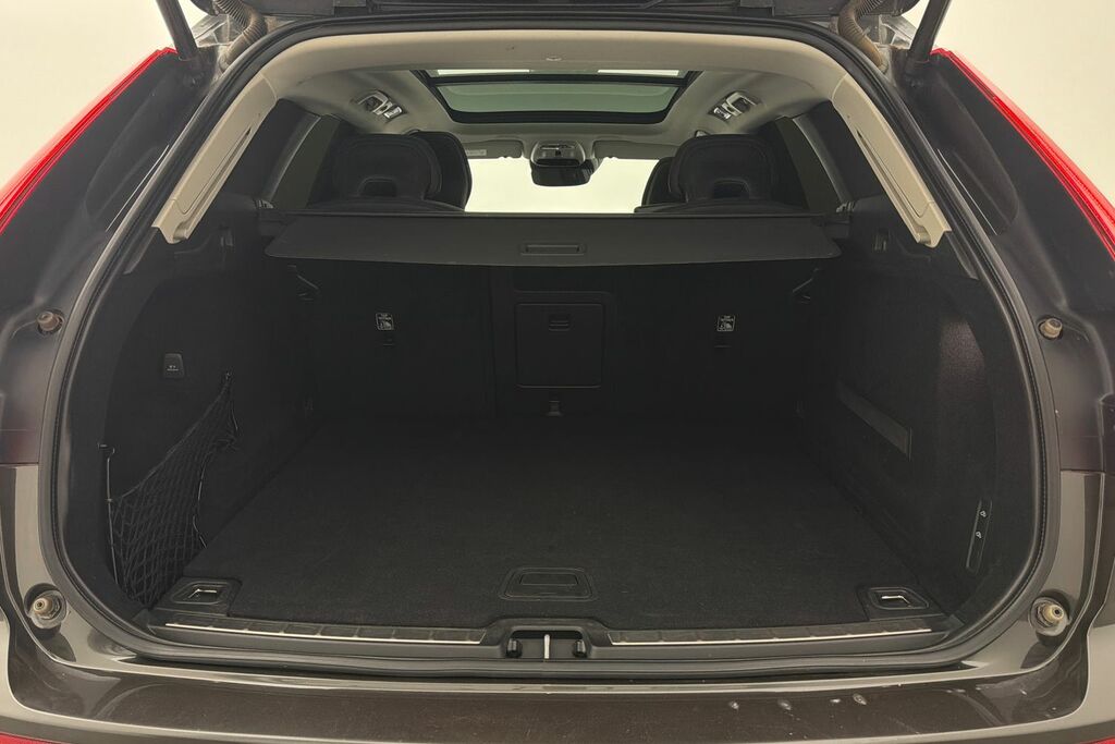 Volvo XC60 Momentum Pro T5 Awd Grey #8