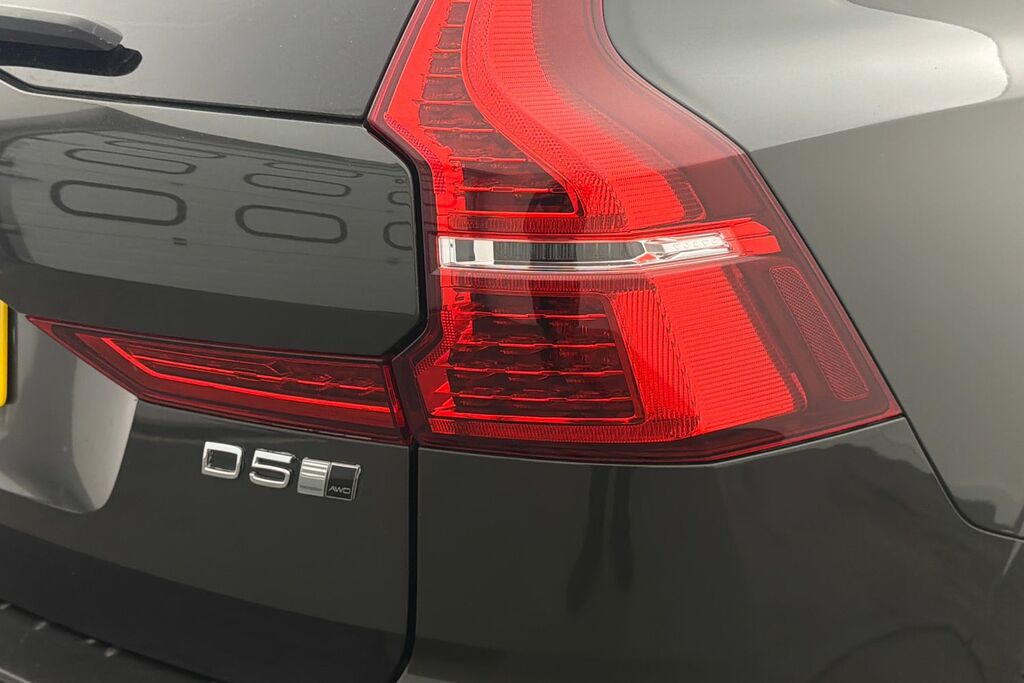 Volvo XC60 Momentum Pro T5 Awd Grey #26