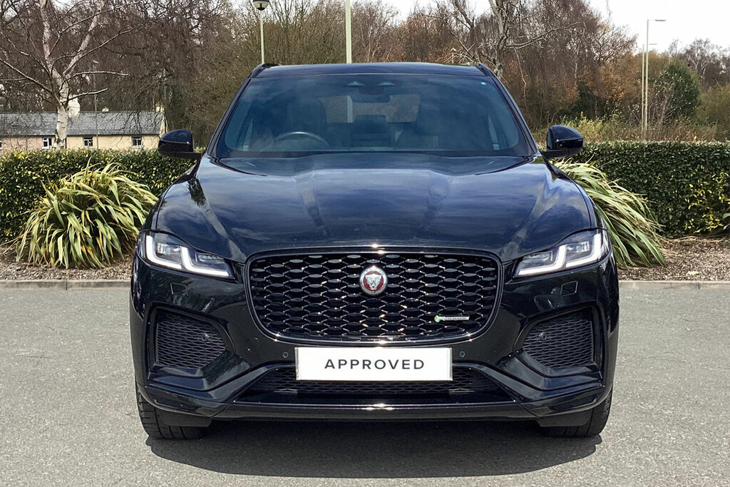 Jaguar F-Pace 2.0 D200 Mhev R-dynamic Se Black Suv Au Red #7
