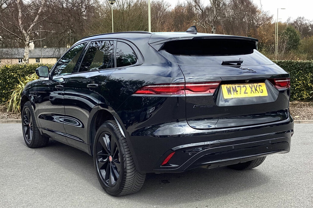 Jaguar F-Pace D200 R-dynamic Black Black #2