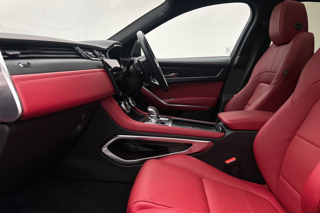 Jaguar F-Pace D200 R-dynamic Black Red #3