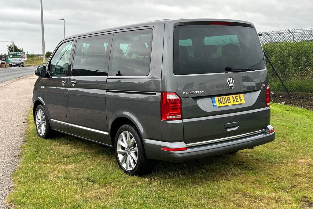 Volkswagen Caravelle 2.0 Tdi Bluemotion Tech 204 4Motion Executive Grey #3