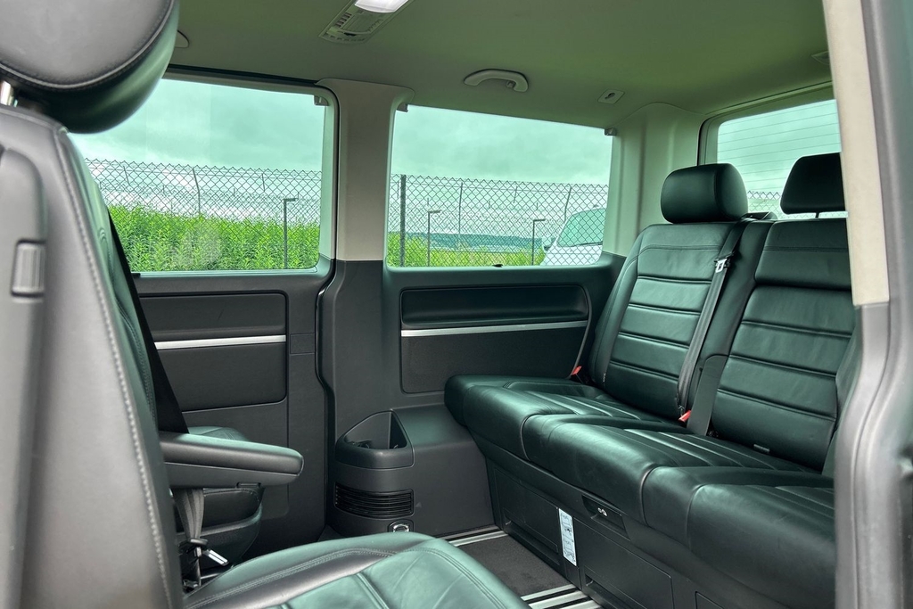 Volkswagen Caravelle Mpv Grey #9