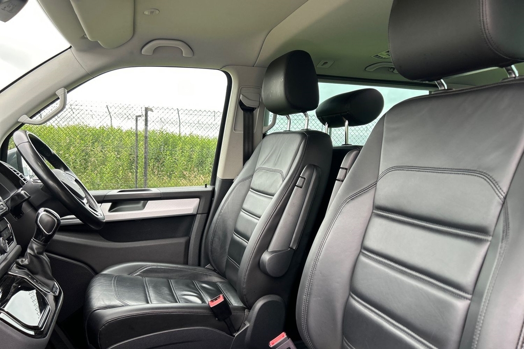 Volkswagen Caravelle Mpv Grey #16
