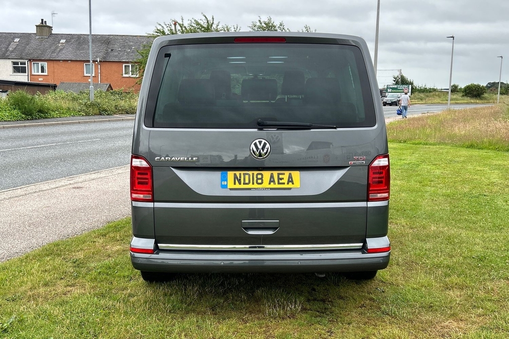 Volkswagen Caravelle Mpv Grey #7