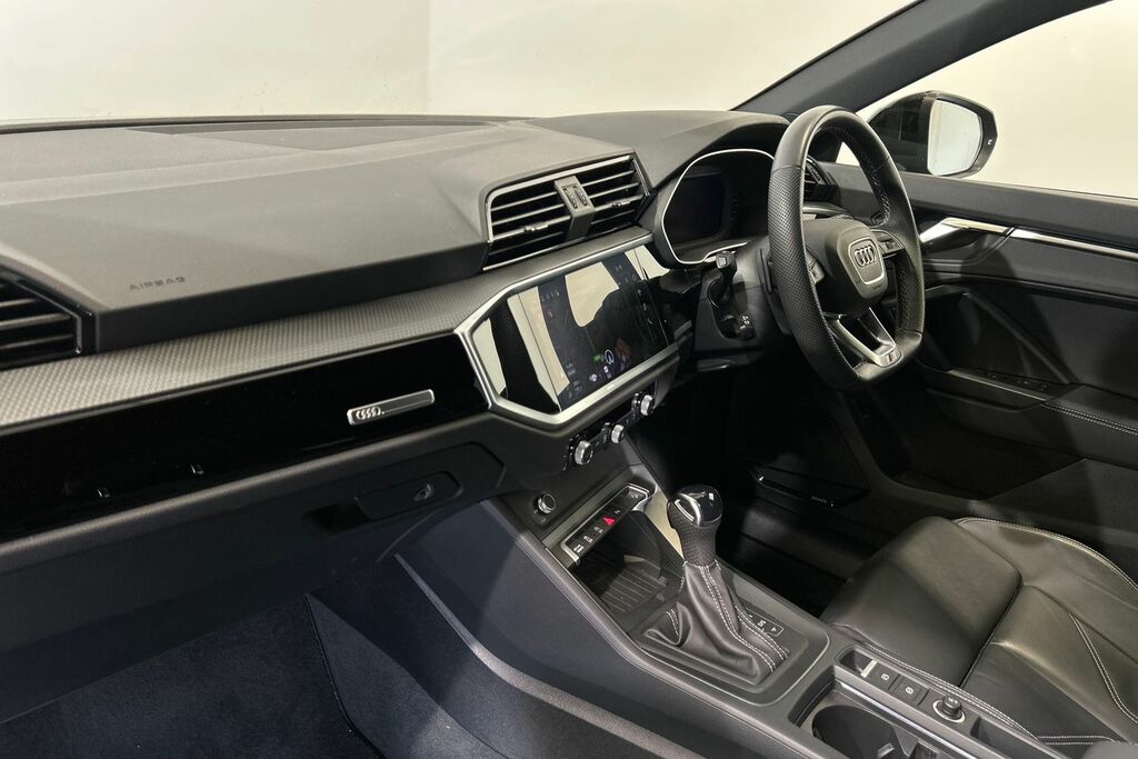 Audi Q3 Black Edition 35 Tfsi 150 Ps S Tronic Grey #2