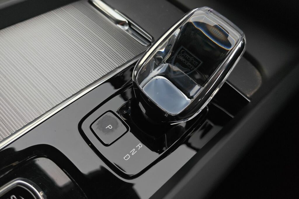 Volvo XC60 B5awd Plus Dark - 360 Silver #13