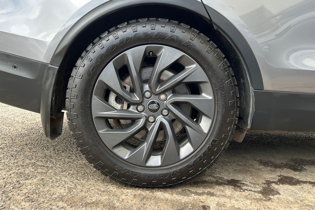 Land Rover Discovery 3.0 D300 Dynamic Hse Grey #8