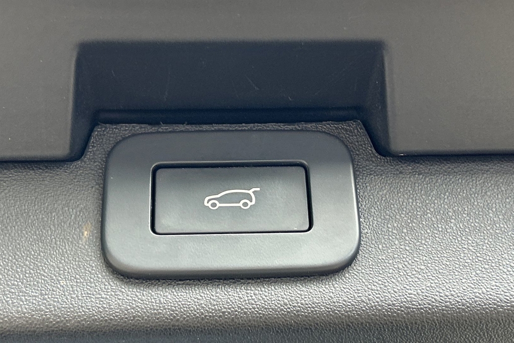 Land Rover Discovery 3.0 D300 Dynamic Hse Grey #26