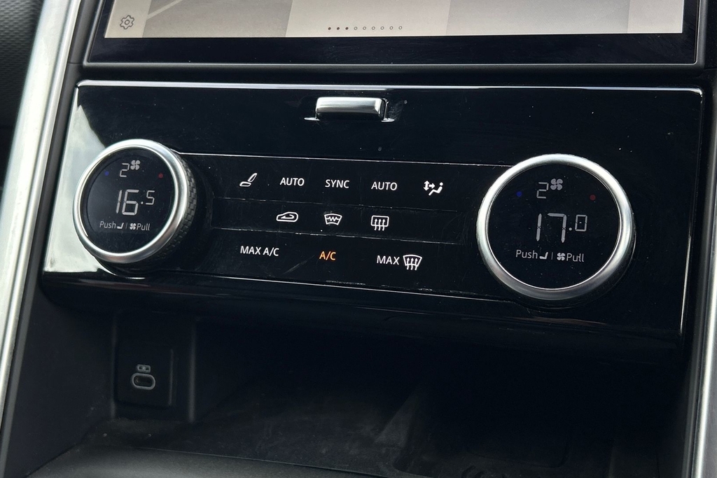 Land Rover Discovery 3.0 D300 Dynamic Hse Grey #22