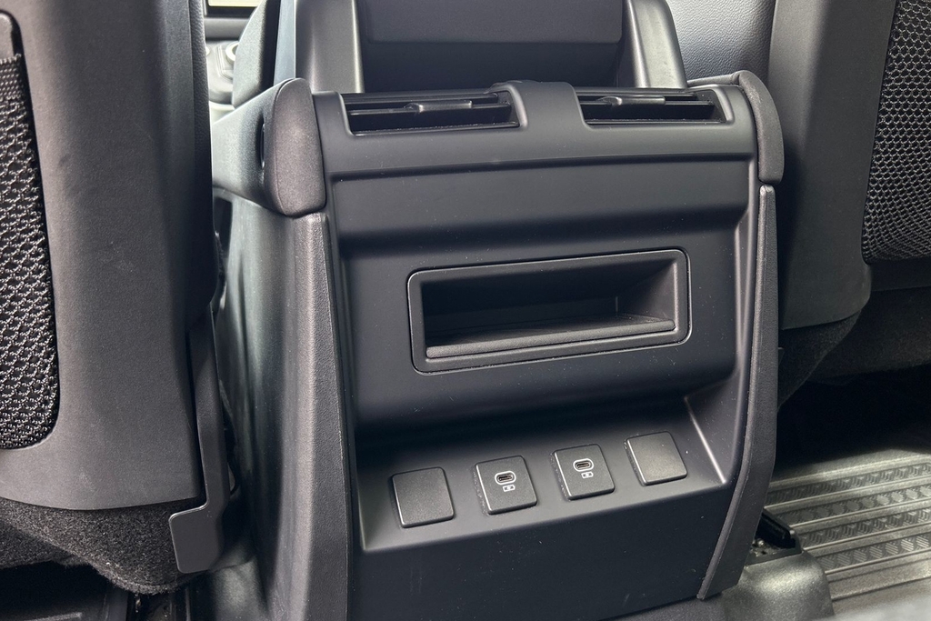 Land Rover Defender 110 Defender X-dynamic S D Mhev Grey #18