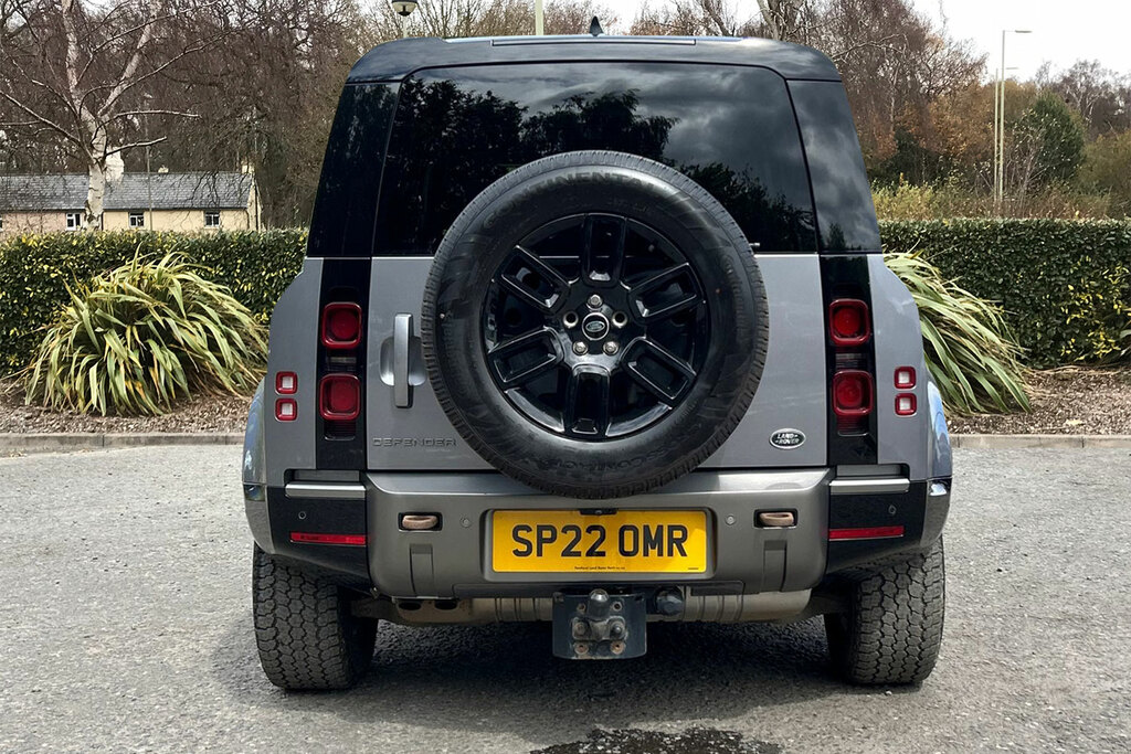Land Rover Defender 110 D250 X-dynamic S Grey #6