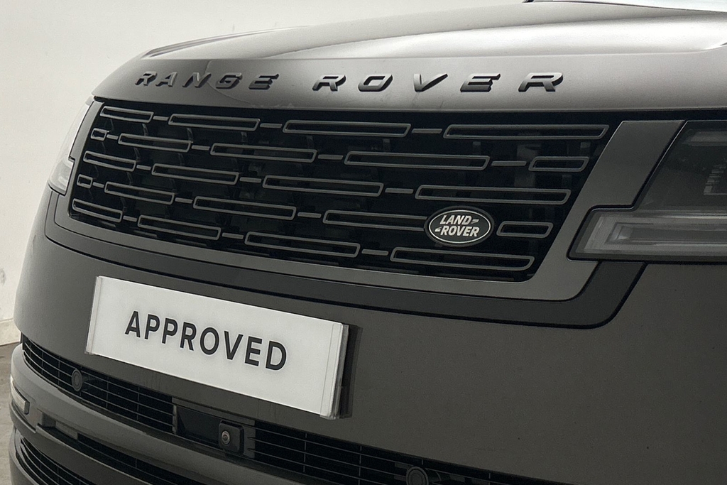 Land Rover Range Rover 2.0 D200 Mhev Dynamic Se 2024 Black #39