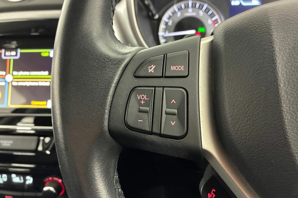 Suzuki Vitara Sz4 1.4 Boosterjet Mhev White #14