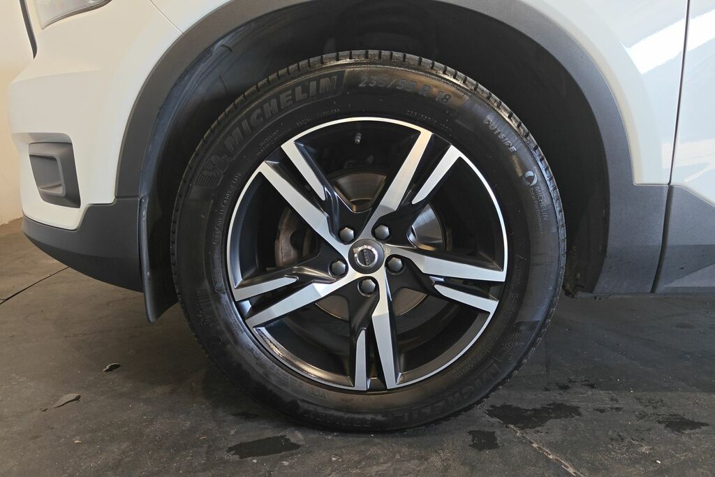 Volvo XC40 1.5 T3 163 R Design White #5