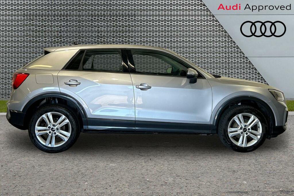 Audi Q2 Sport 30 Tfsi 110 Ps 6-Speed Silver #4