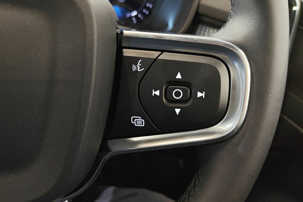 Volvo XC40 Xc40 B4 Mhev Awd Grey #12