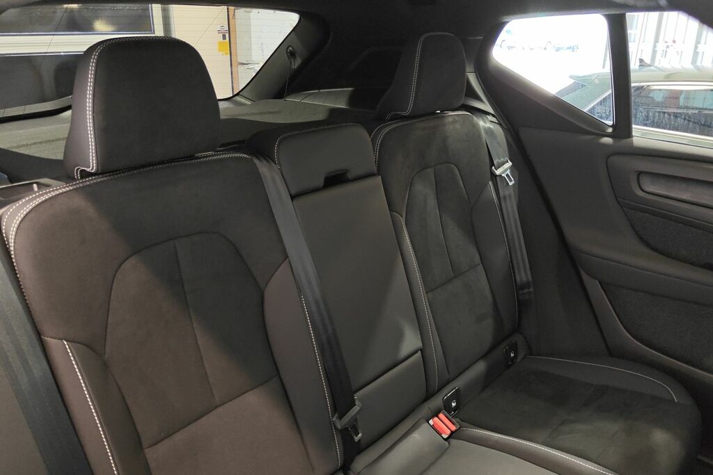 Volvo XC40 Xc40 B4 Mhev Awd Grey #17