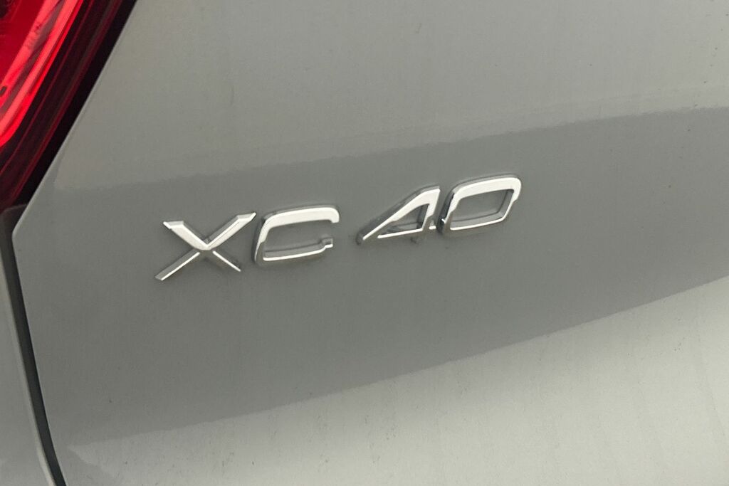 Volvo XC40 2.0 B4p Ultra Dark  #25