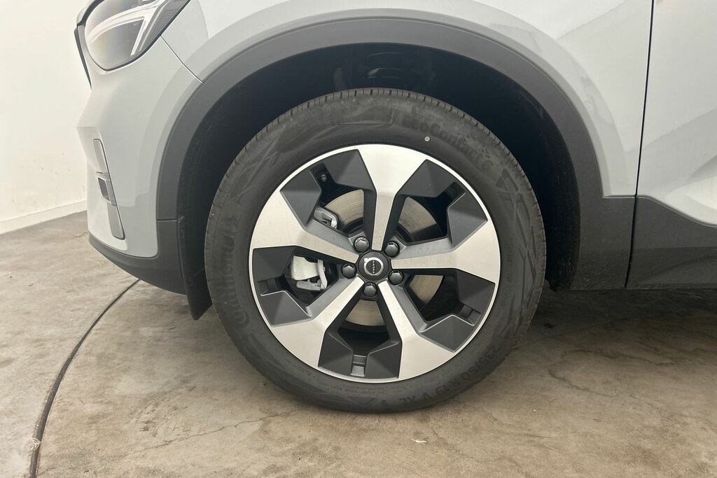 Volvo XC40 Plus, B3 Mild Hybrid, Dark Grey #5
