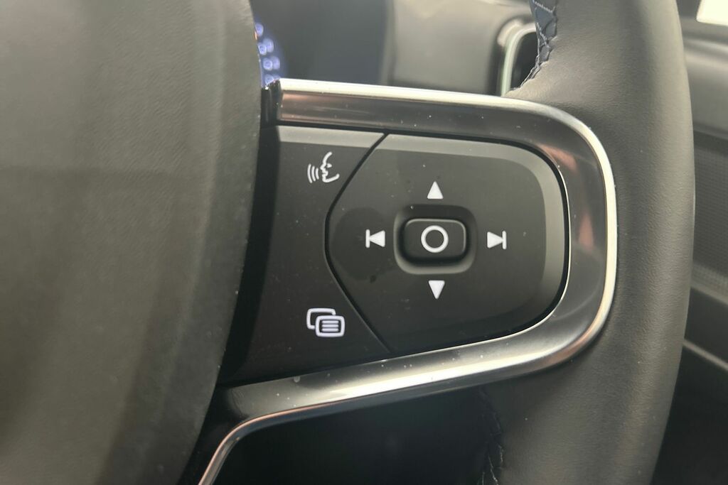 Volvo XC40 2.0 B4p Ultra Dark  #12