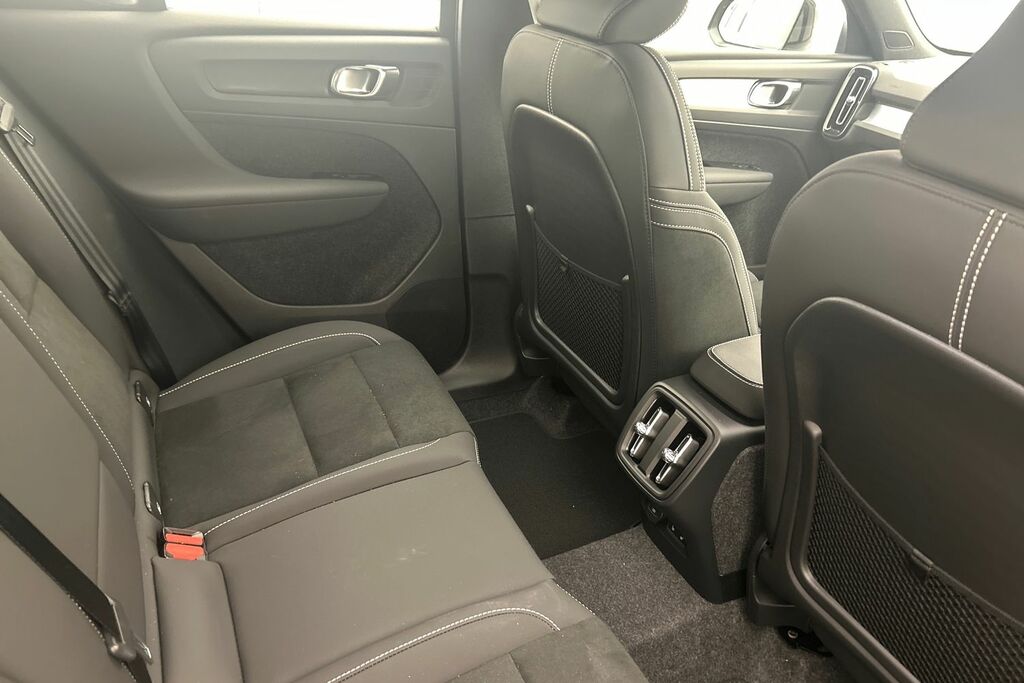 Volvo XC40 2.0 B4p Ultra Dark  #31