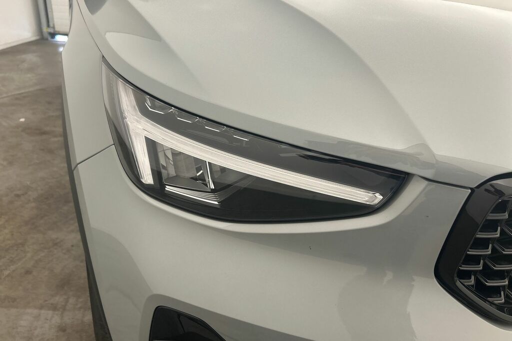 Volvo XC40 2.0 B4p Ultra Dark  #18