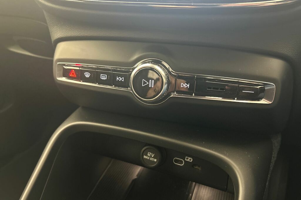 Volvo XC40 2.0 B4p Ultra Dark  #14