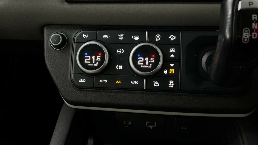 Land Rover Defender 110 Defender Se D Black #21