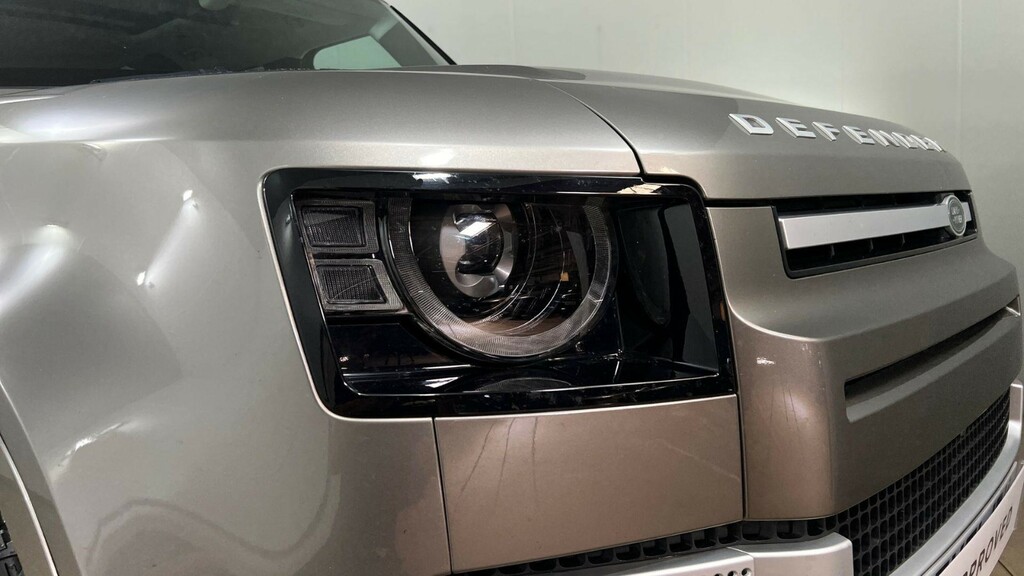 Land Rover Defender 110 Defender Se D Black #17