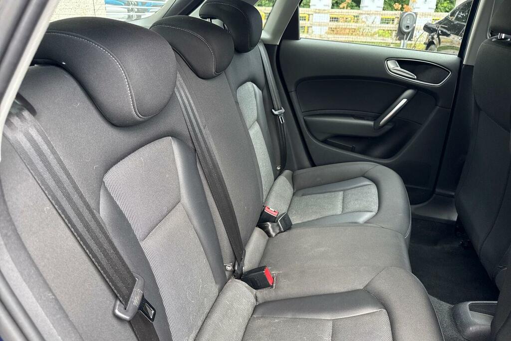 Audi A1 1.4 Tfsi Sport S Tronic Silver #17