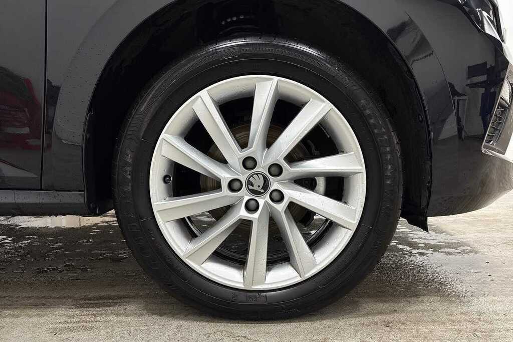Skoda Kamiq 1.0 Tsi Se Edition Black #2