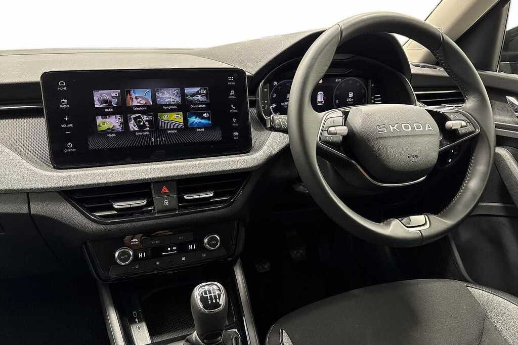Skoda Kamiq 1.0 Tsi Se Edition Black #3