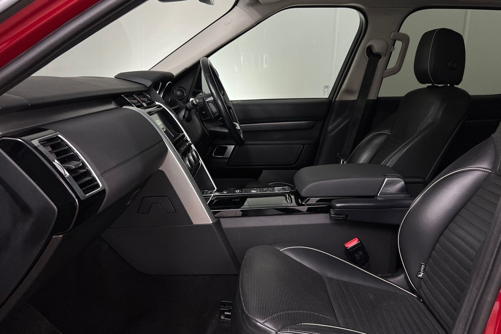 Land Rover Discovery Sd4 Hse Red #3