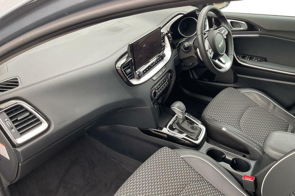 Kia Xceed 1.0T Gdi Isg 113 Gt-line Dct White #7