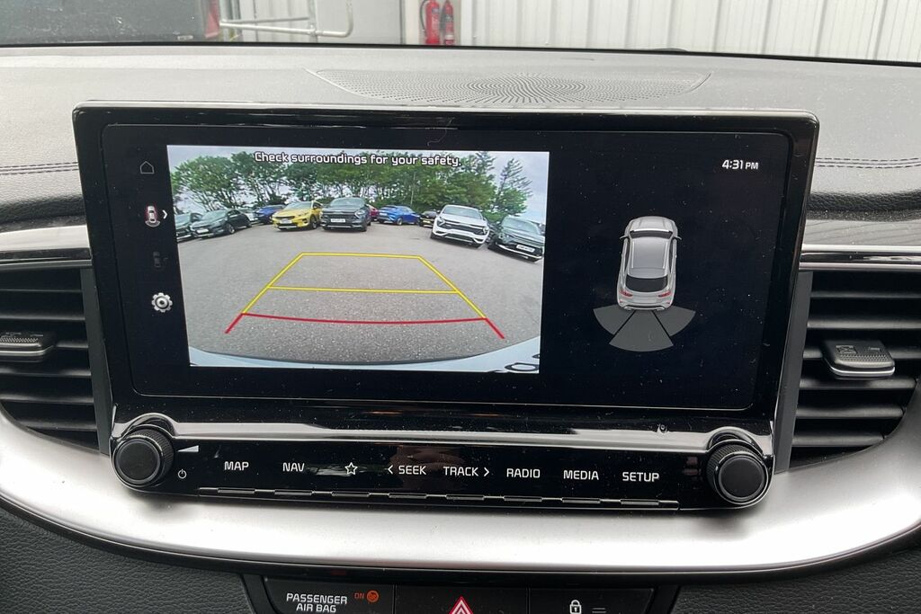 Kia Xceed 1.0T Gdi Isg 113 Gt-line Dct White #23