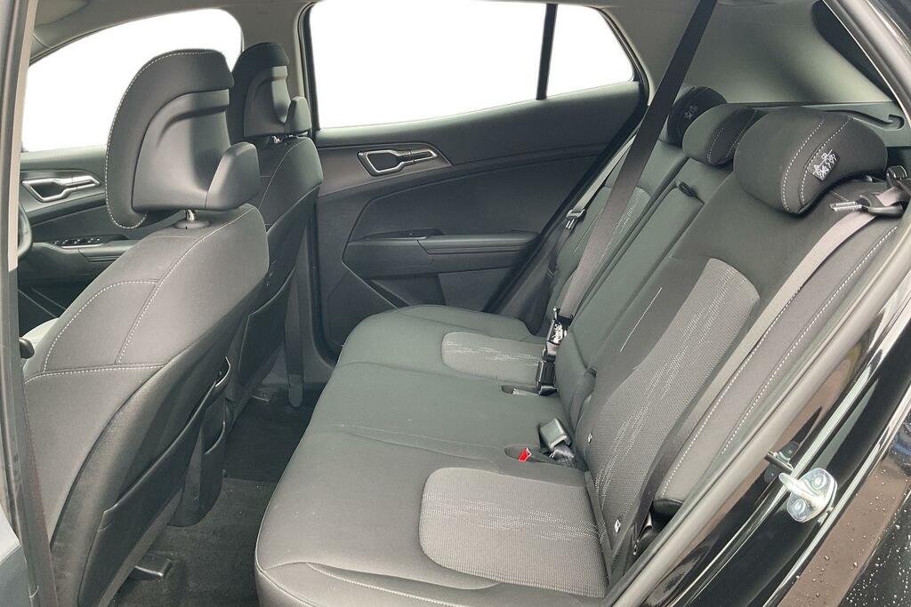 Kia Sportage 3 Spec Self Charging Hybrid White #12