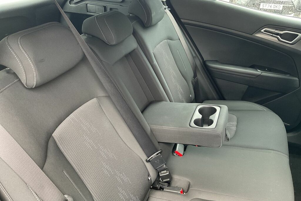 Kia Sportage 3 Spec Self Charging Hybrid White #27