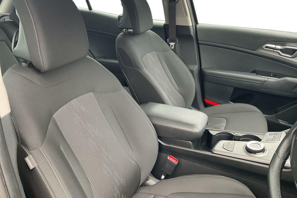 Kia Sportage 3 Spec Self Charging Hybrid White #11