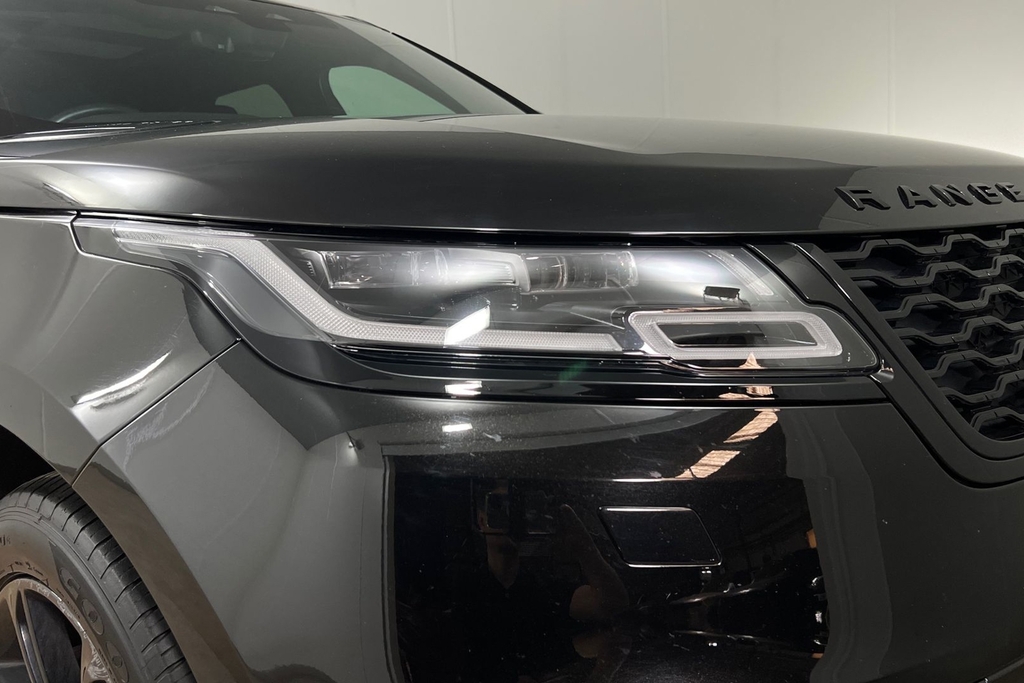 Land Rover Range Rover Velar 2.0 P400e R-dynamic Hse Black #17