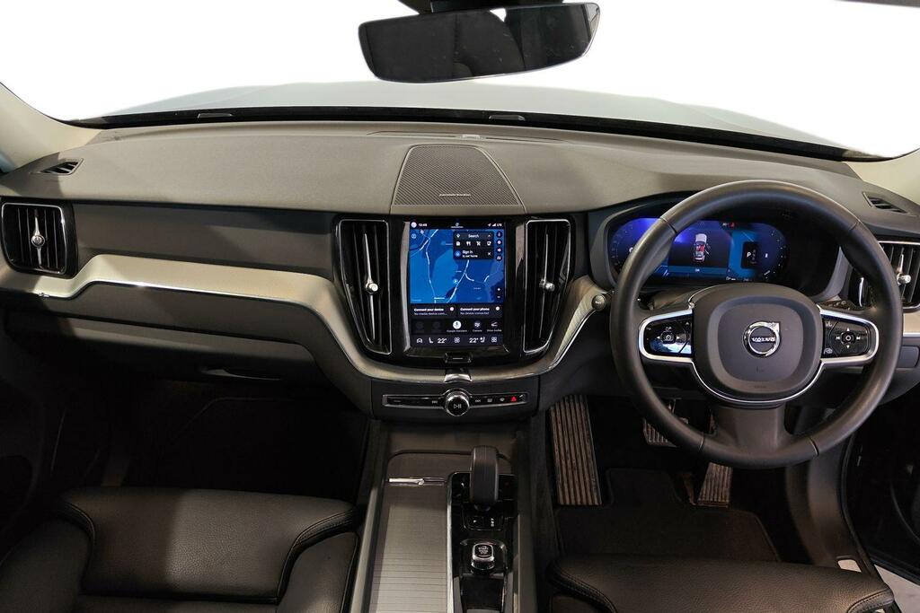 Volvo XC60 2.0 B4d Plus Dark Awd Geartronic Black #6