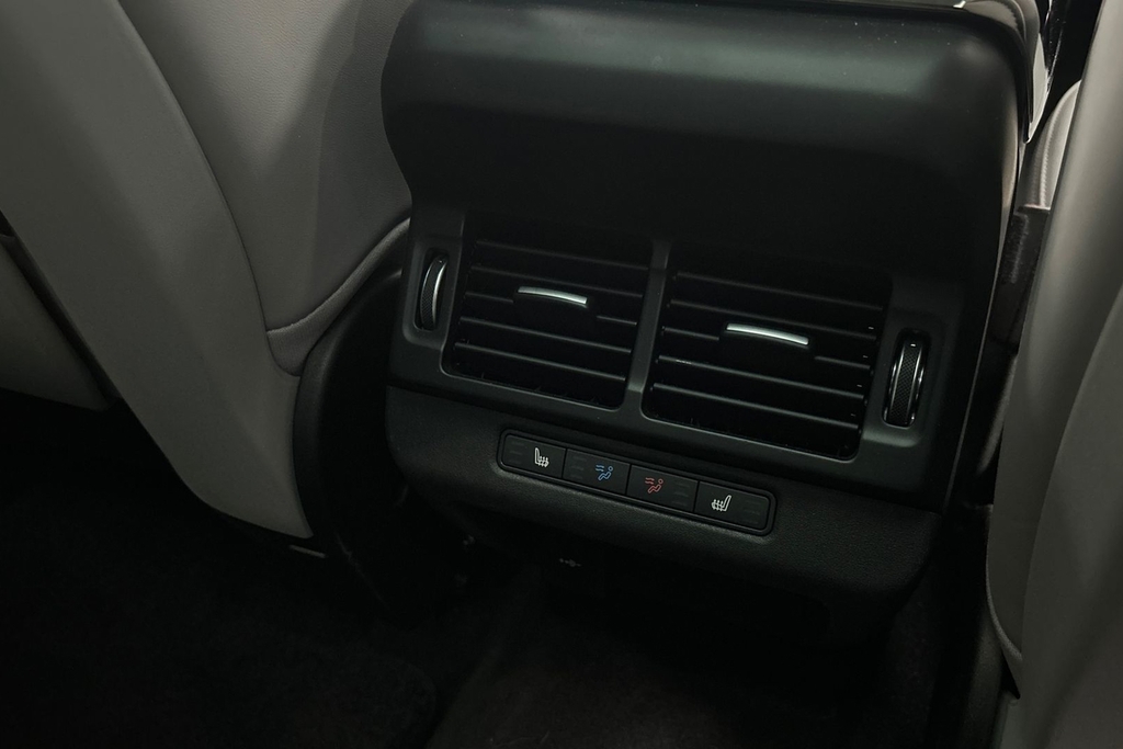 Land Rover Range Rover Evoque 1.5 P300e R-dynamic Hse Silver #18