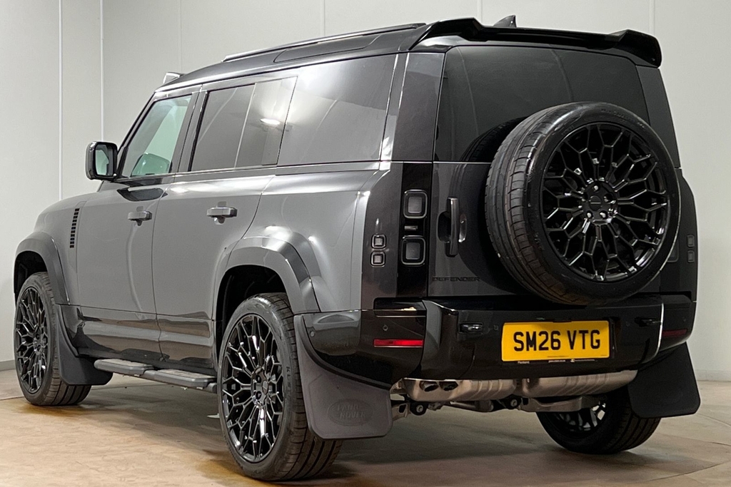 Land Rover Defender 110 D250 Hard Top X-dynamic Se Grey #2