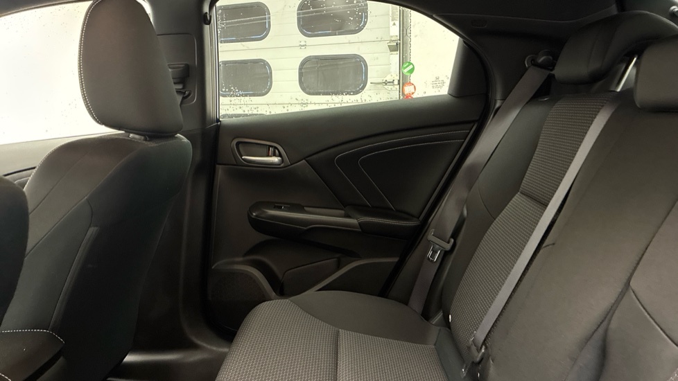 Honda Civic 1.8 I-vtec S Euro 6 Ss White #13