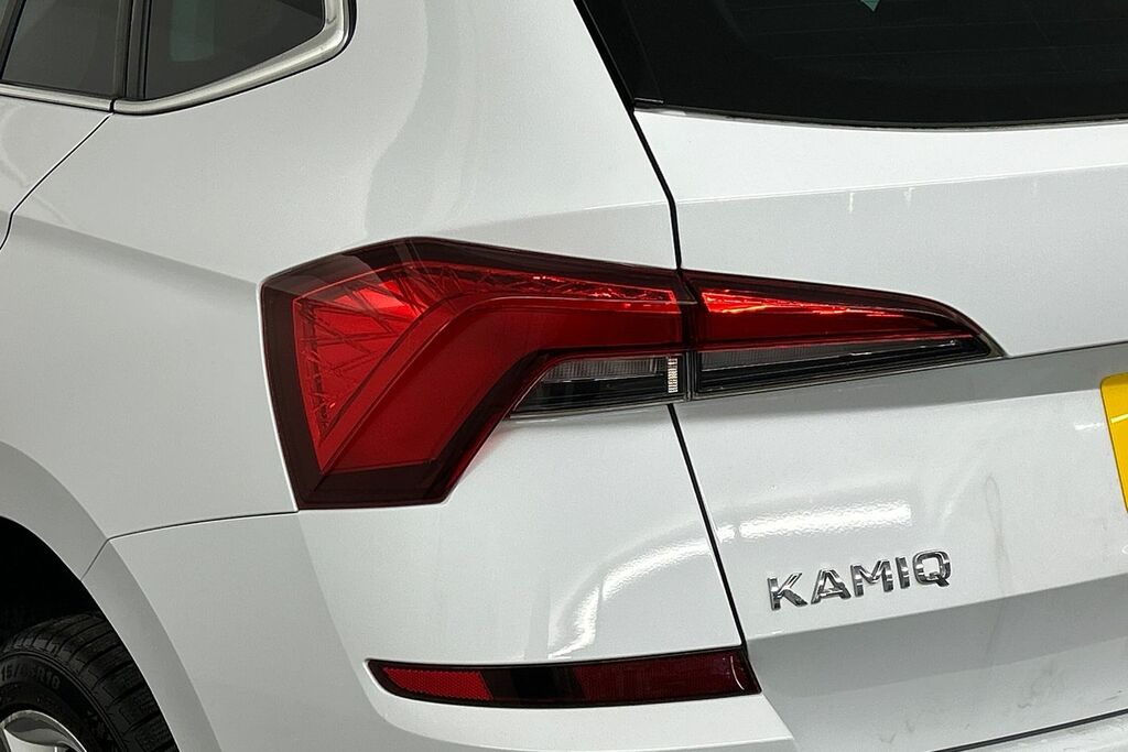 Skoda Kamiq Se Black #19